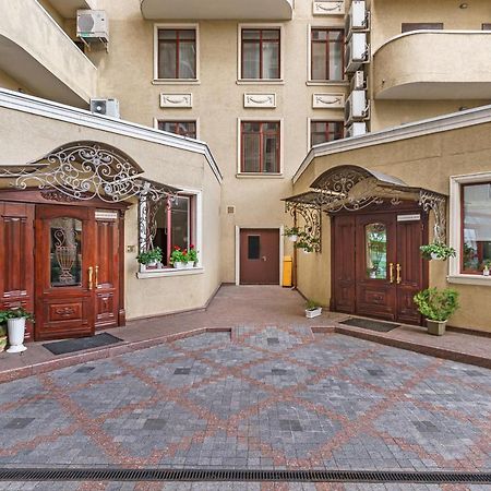 Greek Street Deluxe Apartment オデッサ エクステリア 写真
