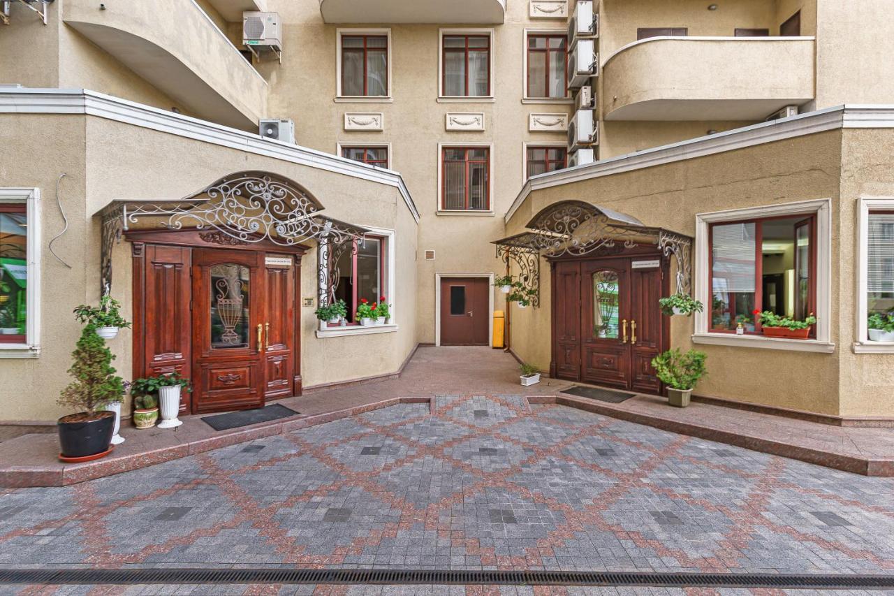 Greek Street Deluxe Apartment オデッサ エクステリア 写真
